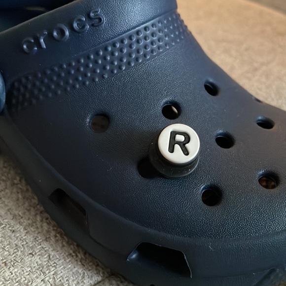 Jibbitz letter R - Picture 2 of 4